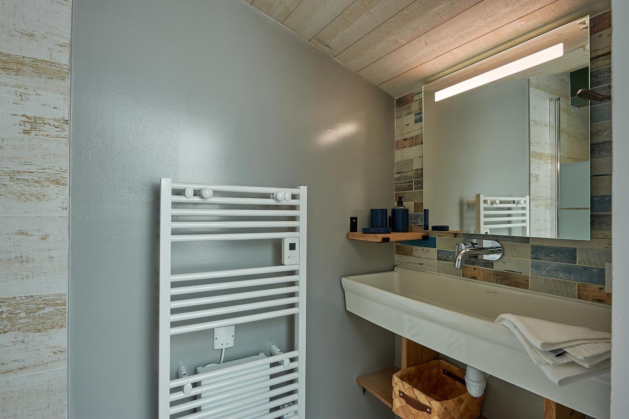 Le Repaire Lagardere Bed and Breakfast Lussac  Exteriör bild