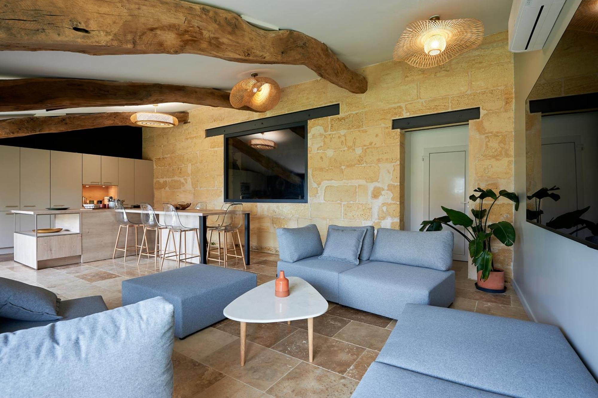 Le Repaire Lagardere Bed and Breakfast Lussac  Exteriör bild