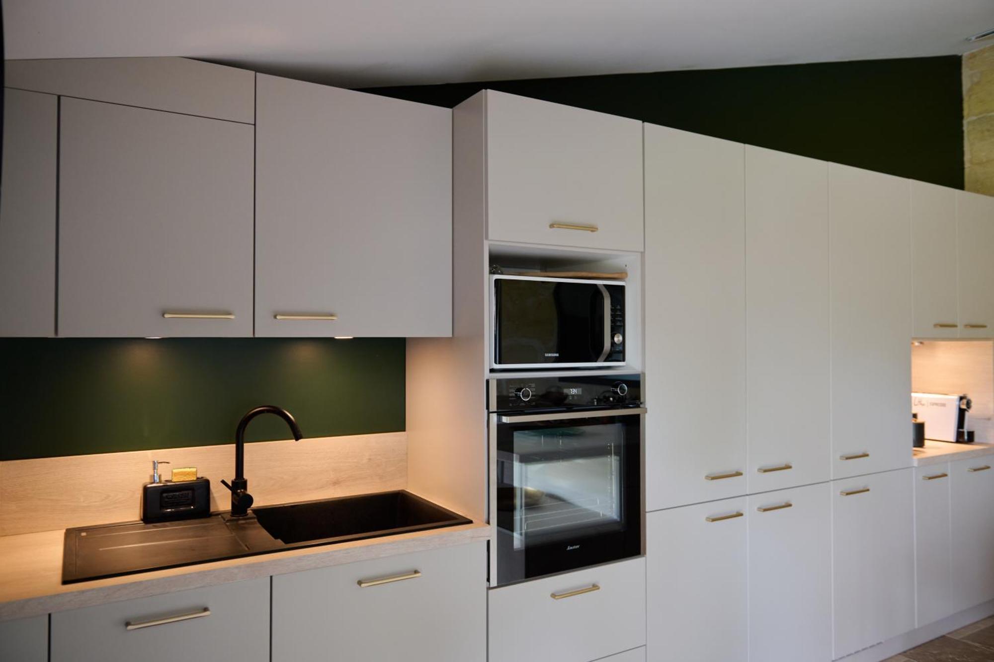 Le Repaire Lagardere Bed and Breakfast Lussac  Exteriör bild