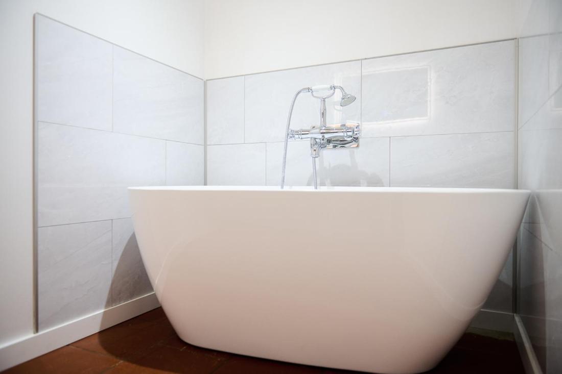 Le Repaire Lagardere Bed and Breakfast Lussac  Exteriör bild